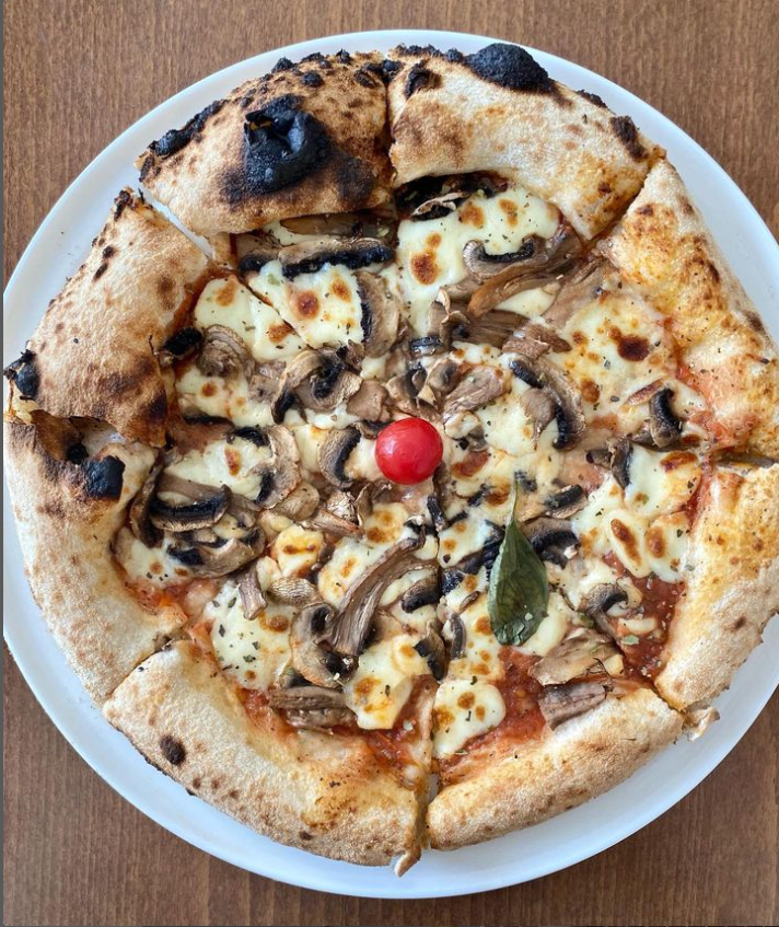 Pizza Funghi