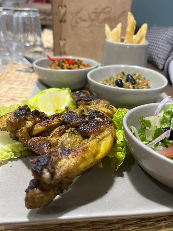 Cuisses de poulet grillé