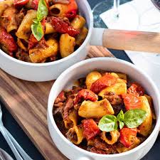 Rigatoni aux Cubes de Veau