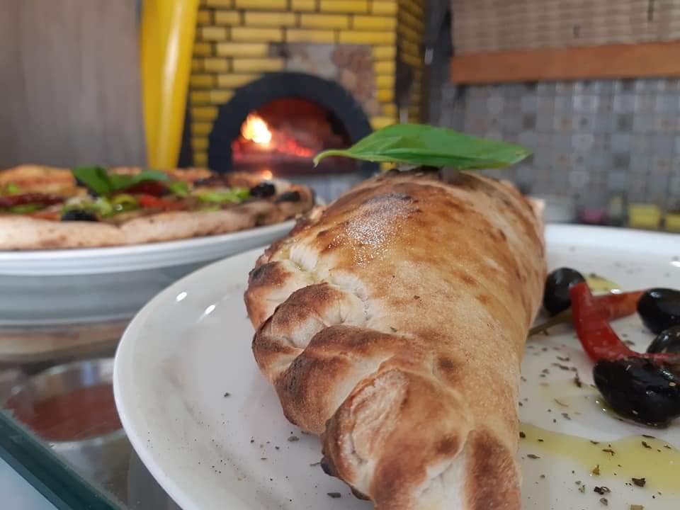 Calzone Thon