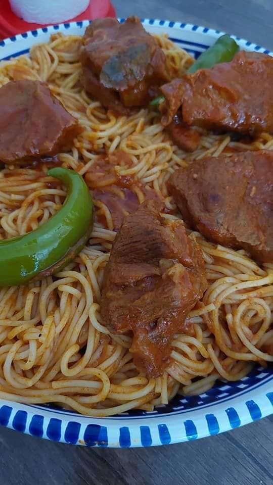 مقرونة بالعلّوش