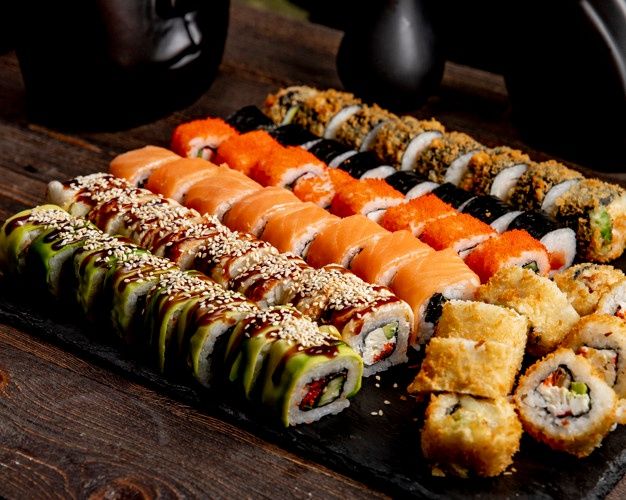 Sushi : l’élégance japonaise servie en bouchées